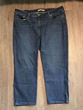 Levi's Women's Dark Wash Straight Leg Jeans